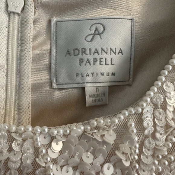 Stunning Adrianna Papell Platinum Bridal Gown 39001 - Size 6 - New - Picture 4 of 5